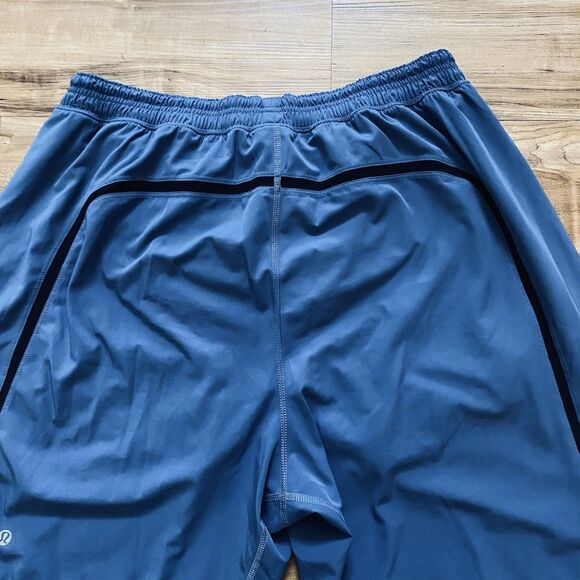 LULULEMON XL Men’s Pacebreaker Lined Running Shorts 10” Blue Black Stripe Casual - Picture 10 of 16